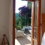 Casa Artigena ראפאלו